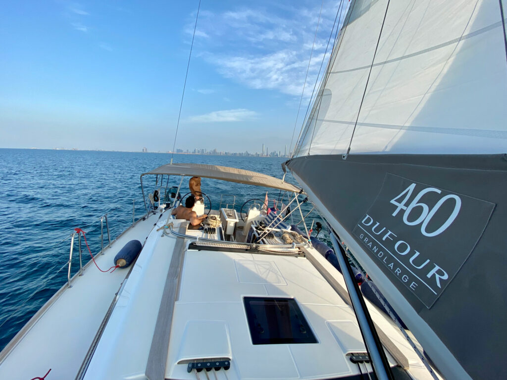 Cruising-yacht-dufour-460-photo-boat-5