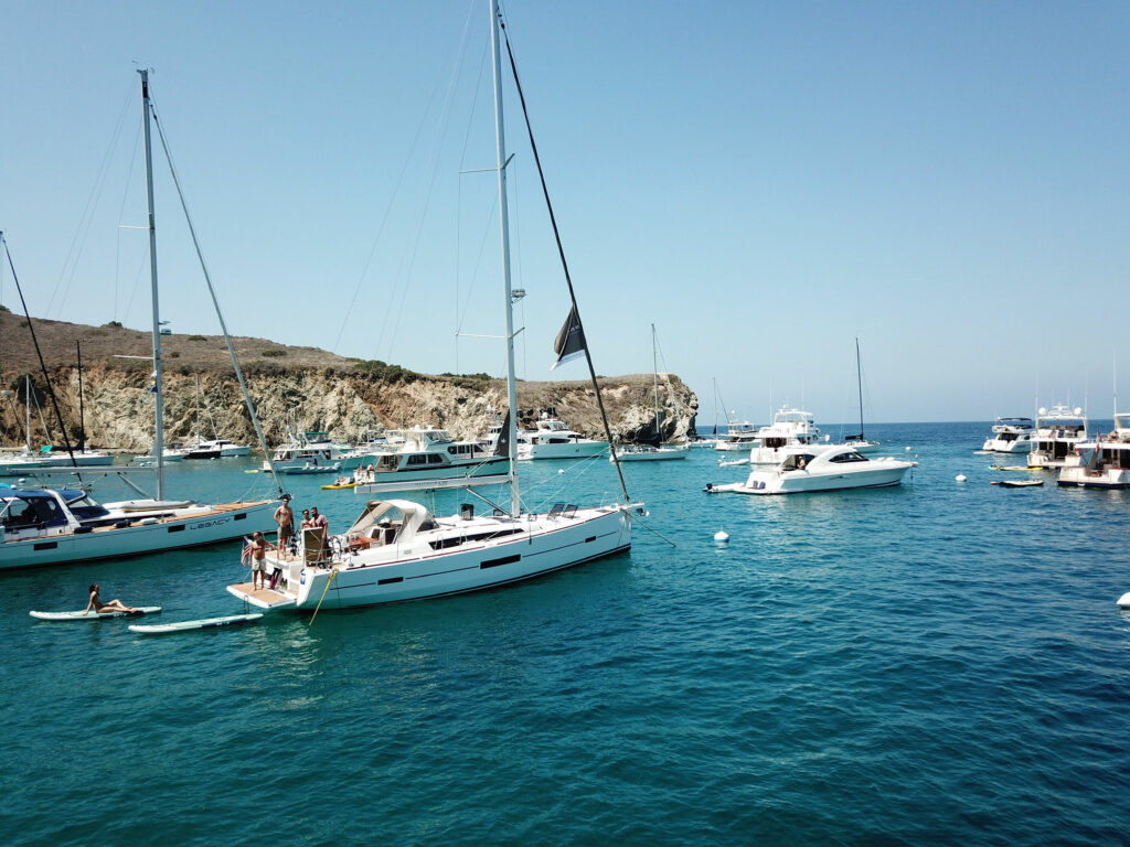 Cruising-yacht-dufour-520-photo-boat-4